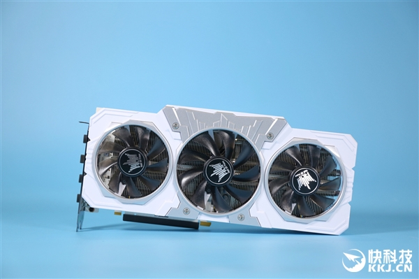 全白身躯惊艳！影驰RTX 2060 SUPER HOF Classic开箱图赏